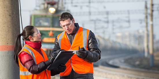 Pose de la première pierre de la plateforme ferroviaire de L'EA-ITEDEC